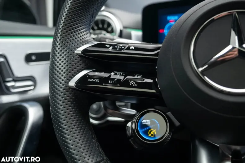 Mercedes-Benz A 35 AMG (Clasa A) din 2023 cu 12.000 km - oferta MER196535 - foto 20