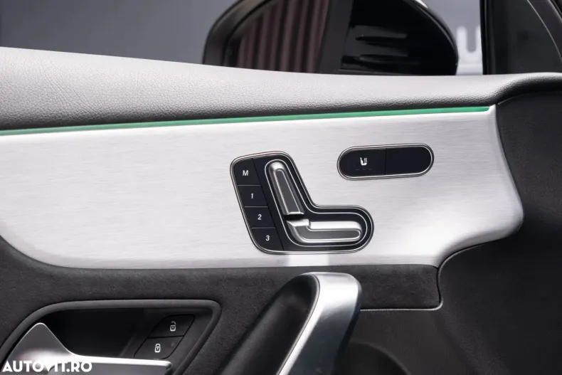 Mercedes-Benz A 35 AMG (Clasa A) din 2023 cu 12.000 km - oferta MER196535 - foto 25