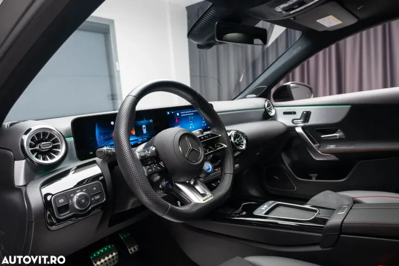 Mercedes-Benz A 35 AMG (Clasa A) din 2023 cu 12.000 km - oferta MER196535 - foto 26
