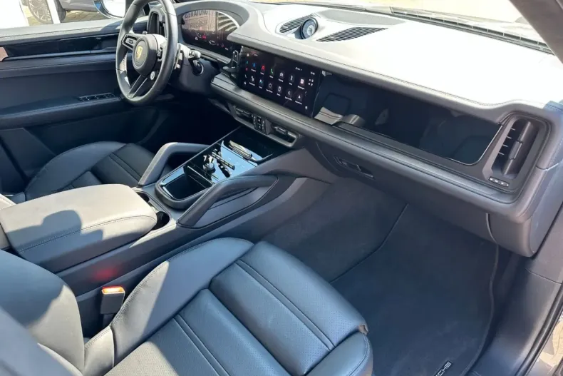 Porsche Cayenne din 2024 cu 15.000 km - oferta POR196537 - foto 8