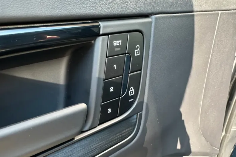 Porsche Cayenne din 2024 cu 15.000 km - oferta POR196537 - foto 44