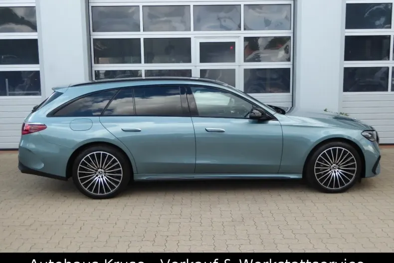 Mercedes-Benz E 300 (Clasa E) din 2024 cu 28.500 km - oferta MER196538 - foto 4