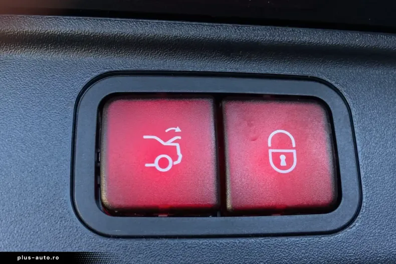 Mercedes-Benz AMG GT (Clasa GT) din 2024 cu 16.872 km - oferta MER196539 - foto 19