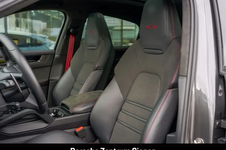 Porsche Cayenne din 2024 cu 22.500 km - oferta POR196540 - foto 7