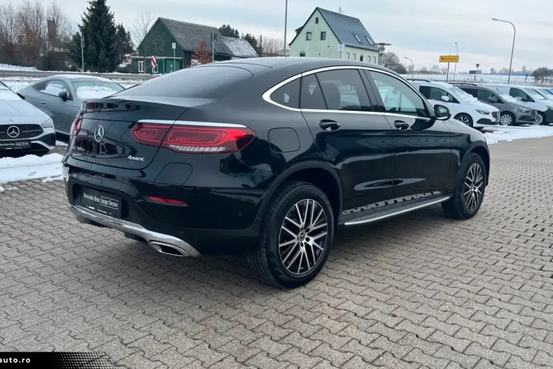 Mercedes-Benz GLC 300 (Clasa GLC) din 2021 cu 64.503 km - oferta MER196541 - foto 4