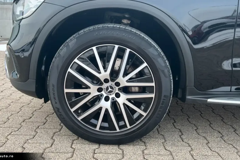 Mercedes-Benz GLC 300 (Clasa GLC) din 2021 cu 64.503 km - oferta MER196541 - foto 8