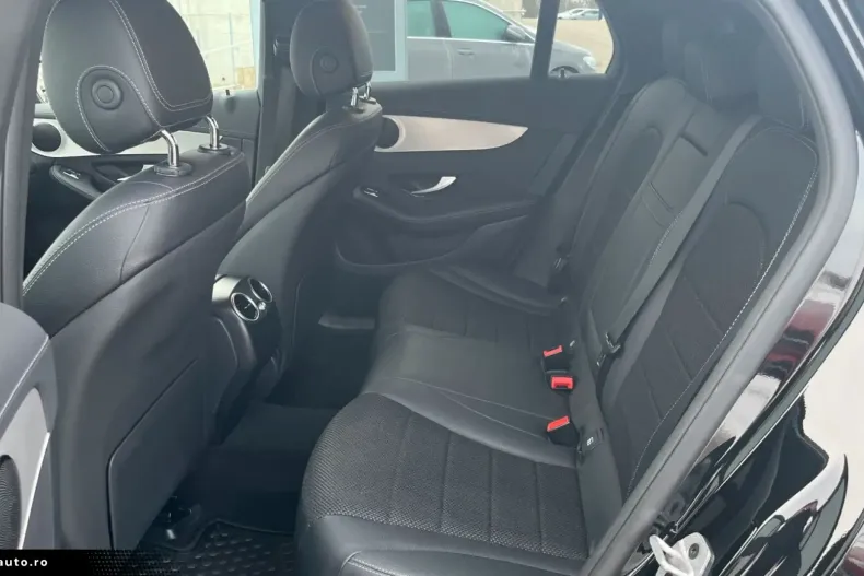 Mercedes-Benz GLC 300 (Clasa GLC) din 2021 cu 64.503 km - oferta MER196541 - foto 17
