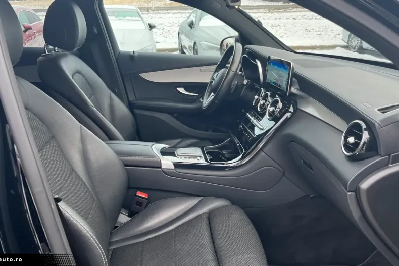 Mercedes-Benz GLC 300 (Clasa GLC) din 2021 cu 64.503 km - oferta MER196541 - foto 26