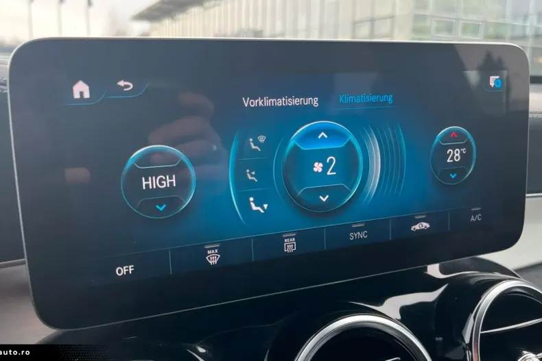 Mercedes-Benz GLC 300 (Clasa GLC) din 2021 cu 64.503 km - oferta MER196541 - foto 38