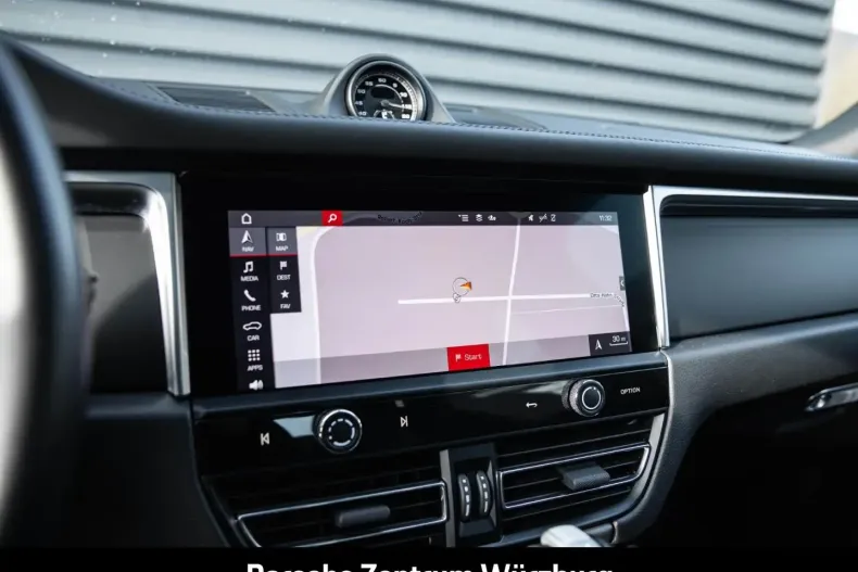 Porsche Macan din 2023 cu 45.500 km - oferta POR196542 - foto 20