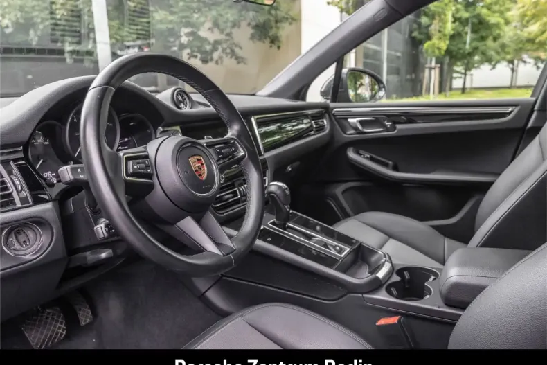 Porsche Macan din 2023 cu 31.969 km - oferta POR196543 - foto 4