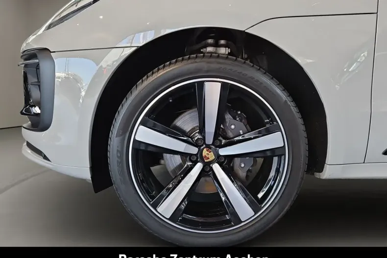 Porsche Macan din 2023 cu 45.286 km - oferta POR196546 - foto 10