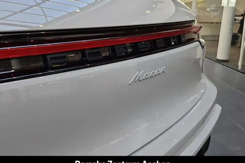 Porsche Macan din 2023 cu 45.286 km - oferta POR196546 - foto 28