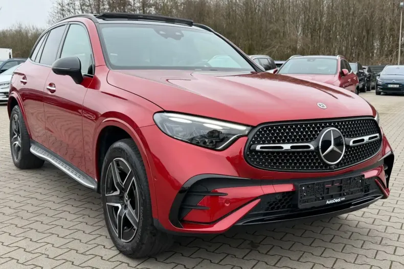 Mercedes-Benz GLC 300 (Clasa GLC) din 2023 cu 37.278 km - oferta MER196547 - foto 3