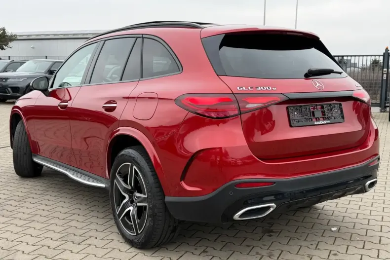 Mercedes-Benz GLC 300 (Clasa GLC) din 2023 cu 37.278 km - oferta MER196547 - foto 6