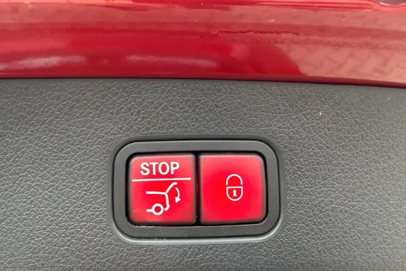 Mercedes-Benz GLC 300 (Clasa GLC) din 2023 cu 37.278 km - oferta MER196547 - foto 33