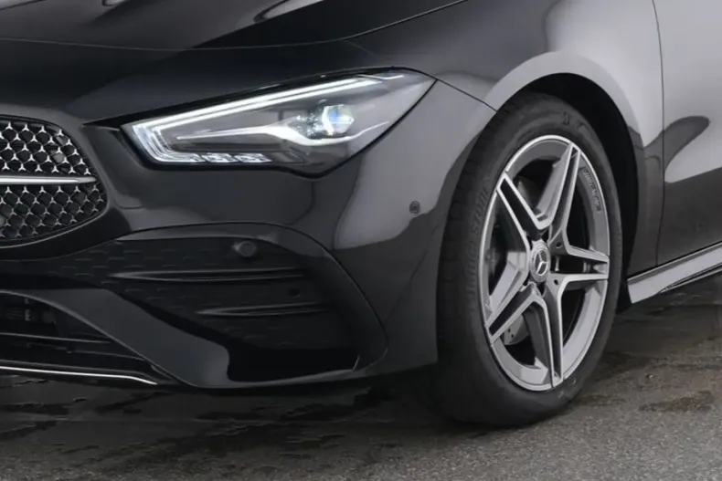 Mercedes-Benz CLA 200 (Clasa CLA) din 2024 cu 12.000 km - oferta MER196549 - foto 2