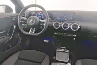 Mercedes-Benz CLA 200 (Clasa CLA) din 2024 cu 12.000 km - oferta MER196549 - foto 4