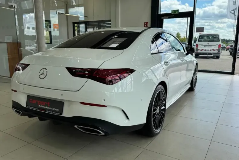 Mercedes-Benz CLA 200 (Clasa CLA) din 2024 cu 13.000 km - oferta MER196550 - foto 6