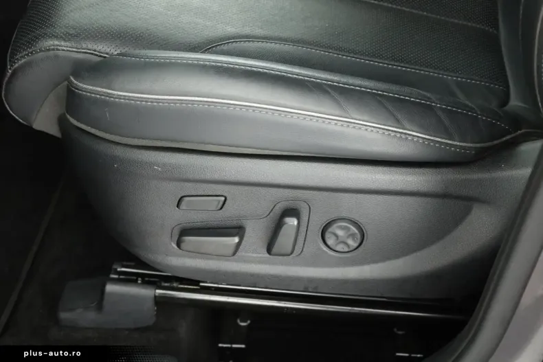 Hyundai Santa Fe din 2022 cu 69.789 km - oferta HYU196552 - foto 25