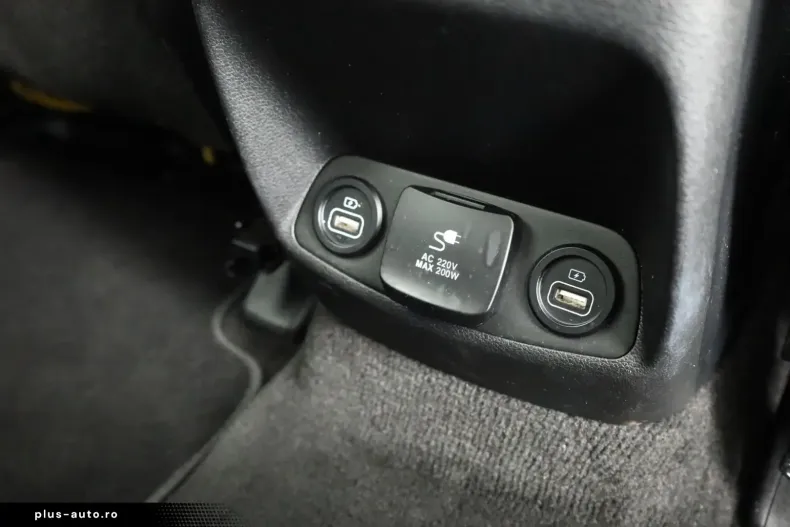 Hyundai Santa Fe din 2022 cu 69.789 km - oferta HYU196552 - foto 31