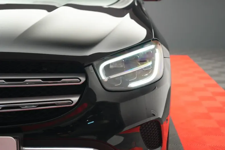 Mercedes-Benz GLC 300 (Clasa GLC) din 2021 cu 115.000 km - oferta MER196561 - foto 2