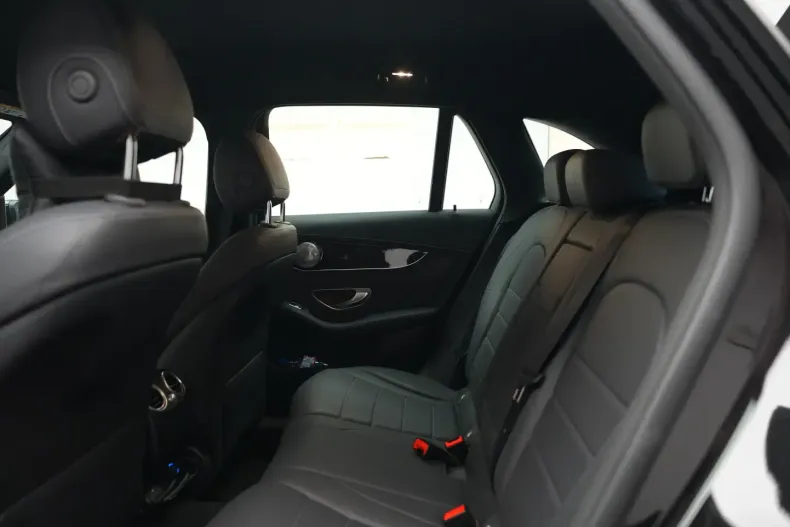 Mercedes-Benz GLC 300 (Clasa GLC) din 2021 cu 115.000 km - oferta MER196561 - foto 15