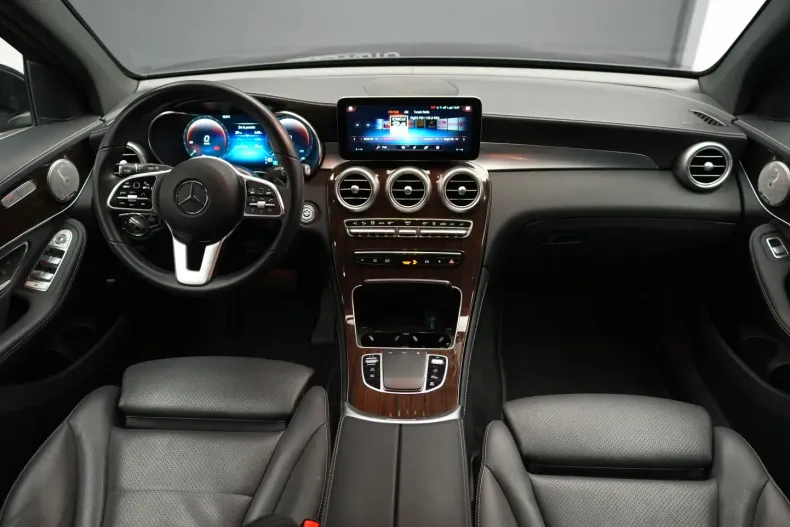 Mercedes-Benz GLC 300 (Clasa GLC) din 2021 cu 115.000 km - oferta MER196561 - foto 16