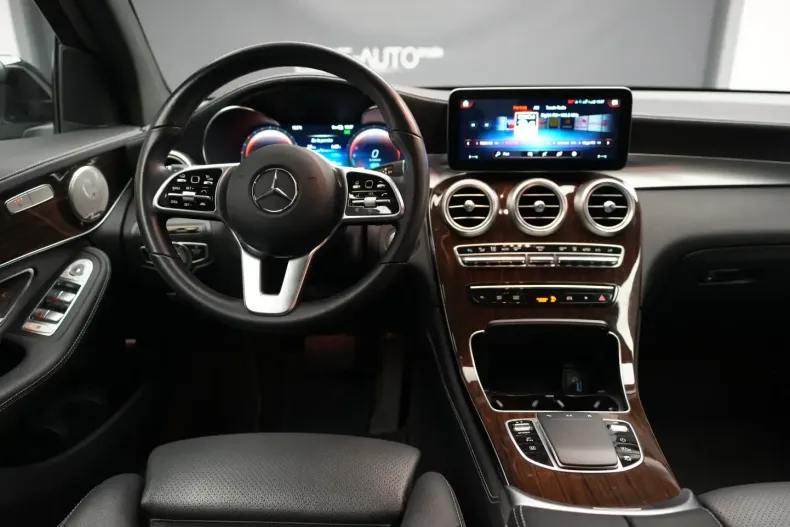 Mercedes-Benz GLC 300 (Clasa GLC) din 2021 cu 115.000 km - oferta MER196561 - foto 17