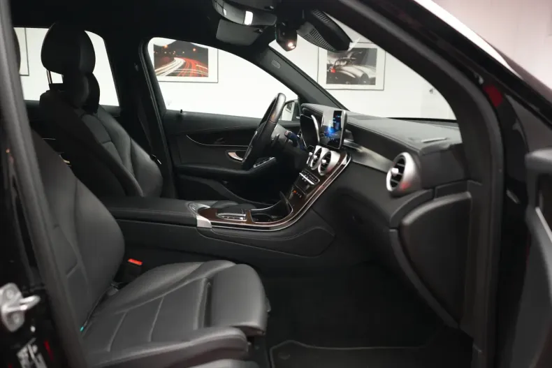 Mercedes-Benz GLC 300 (Clasa GLC) din 2021 cu 115.000 km - oferta MER196561 - foto 21