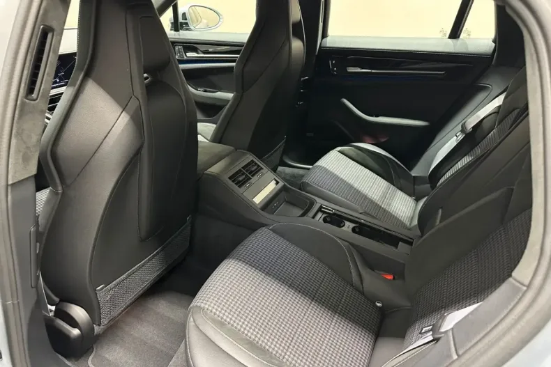 Porsche Panamera din 2024 cu 13.000 km - oferta POR196566 - foto 16