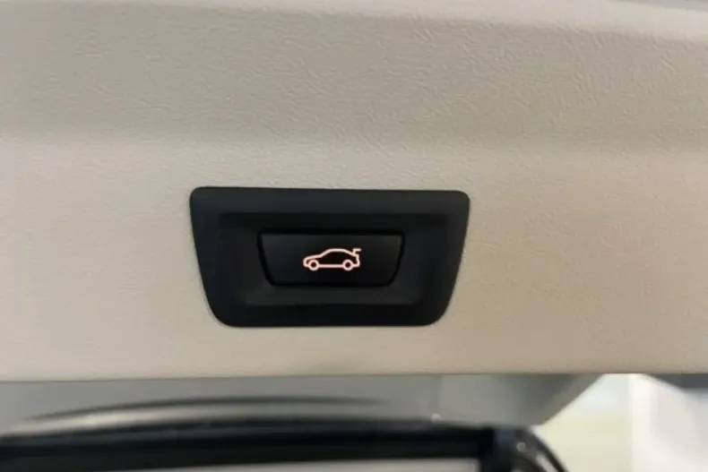 BMW X3 (Seria X) din 2023 cu 25.952 km - oferta BMW196575 - foto 20