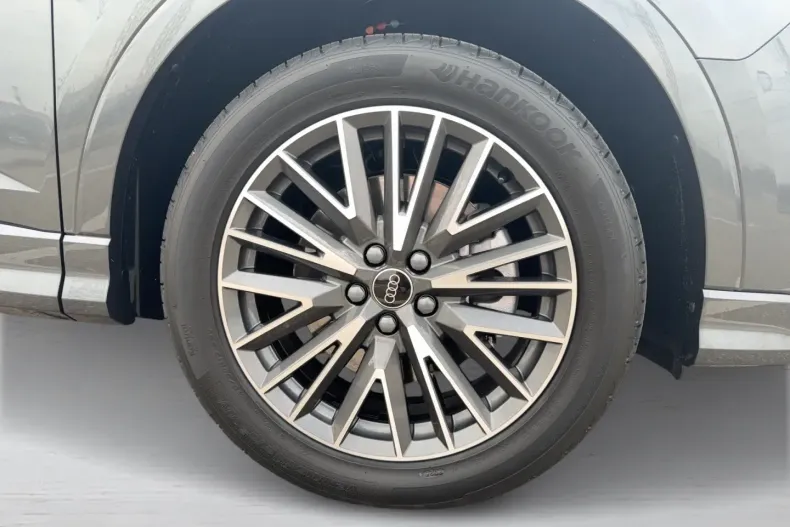 Audi Q3 din 2025 cu 1.387 km - oferta AUD196576 - foto 7