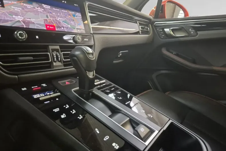 Porsche Macan din 2023 cu 45.150 km - oferta POR196577 - foto 20