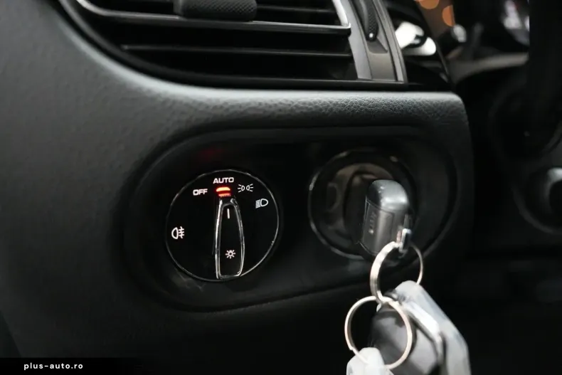 Porsche Macan din 2023 cu 38.348 km - oferta POR196578 - foto 26