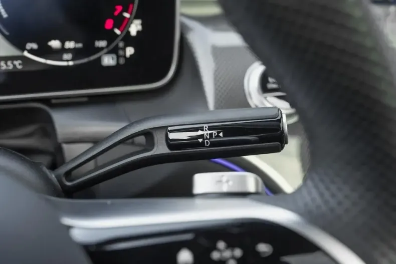 Mercedes-Benz GLC 400 (Clasa GLC) din 2025 cu 26.100 km - oferta MER196581 - foto 12