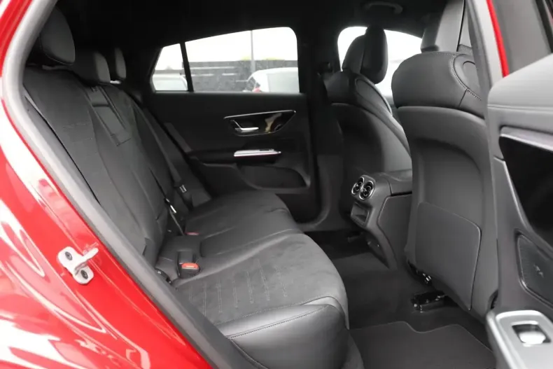 Mercedes-Benz GLC 220 (Clasa GLC) din 2025 cu 15.000 km - oferta MER196582 - foto 12