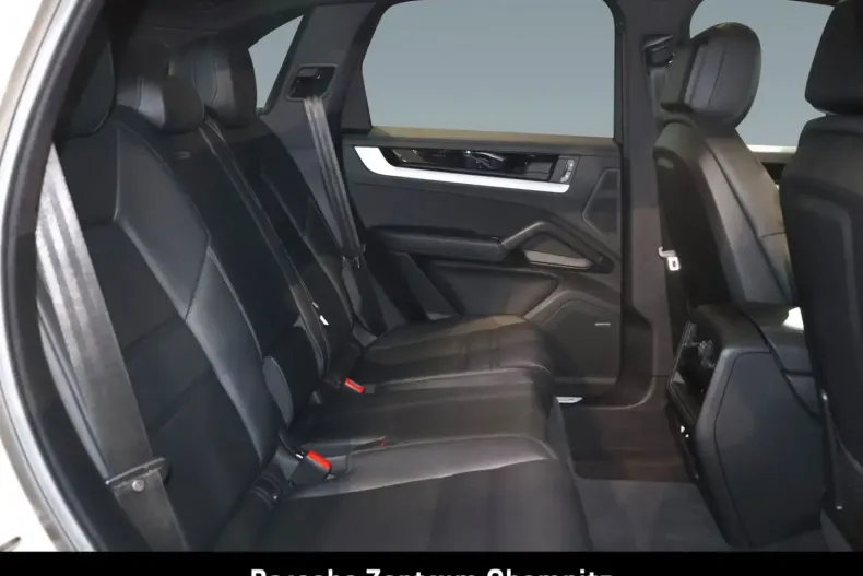 Porsche Cayenne din 2024 cu 22.400 km - oferta POR196583 - foto 8