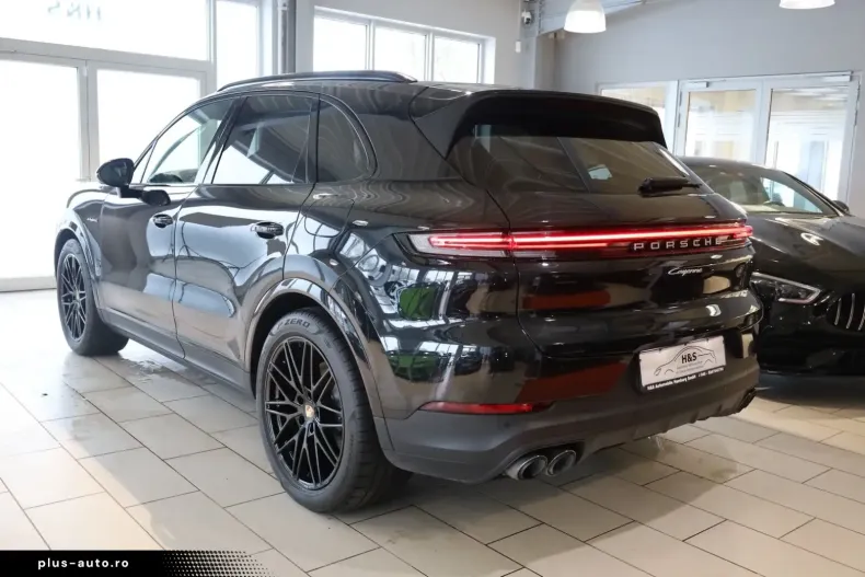 Porsche Cayenne din 2024 cu 21.222 km - oferta POR196584 - foto 2