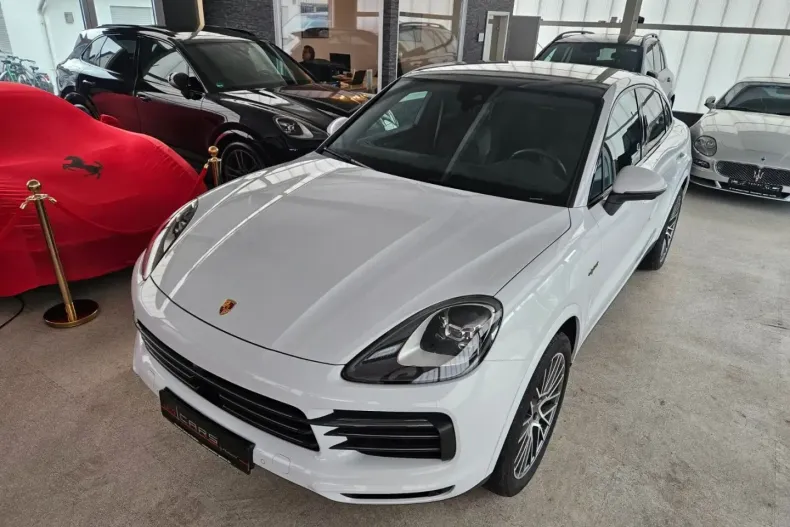 Porsche Cayenne din 2022 cu 83.000 km - oferta POR196589 - foto 2