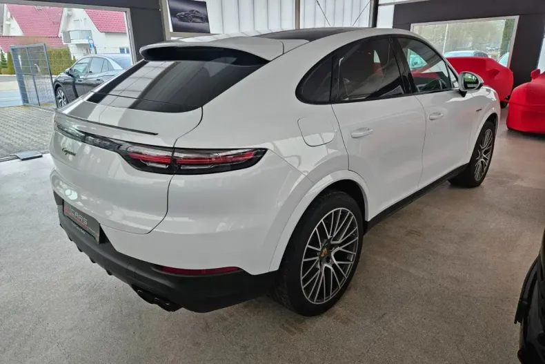 Porsche Cayenne din 2022 cu 83.000 km - oferta POR196589 - foto 5