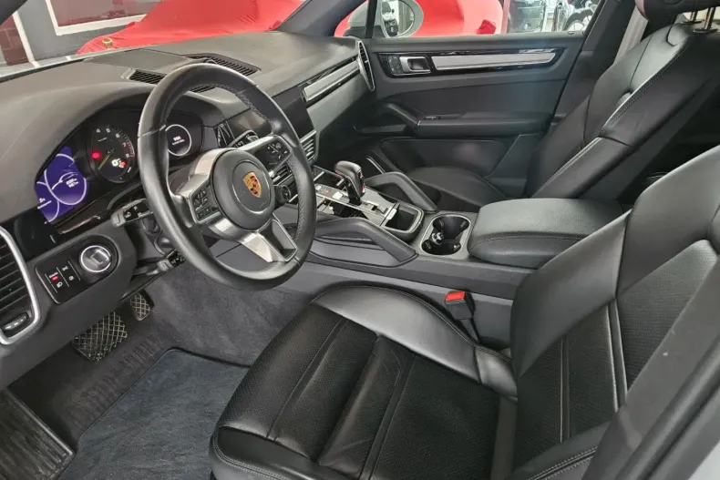 Porsche Cayenne din 2022 cu 83.000 km - oferta POR196589 - foto 8