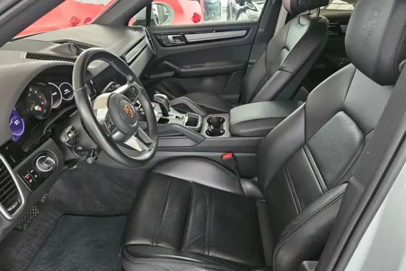 Porsche Cayenne din 2022 cu 83.000 km - oferta POR196589 - foto 9