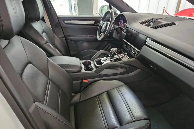 Porsche Cayenne din 2022 cu 83.000 km - oferta POR196589 - foto 12