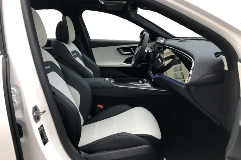 Mercedes-Benz E 53 AMG (Clasa E) din 2025 cu 5.800 km - oferta MER196591 - foto 3