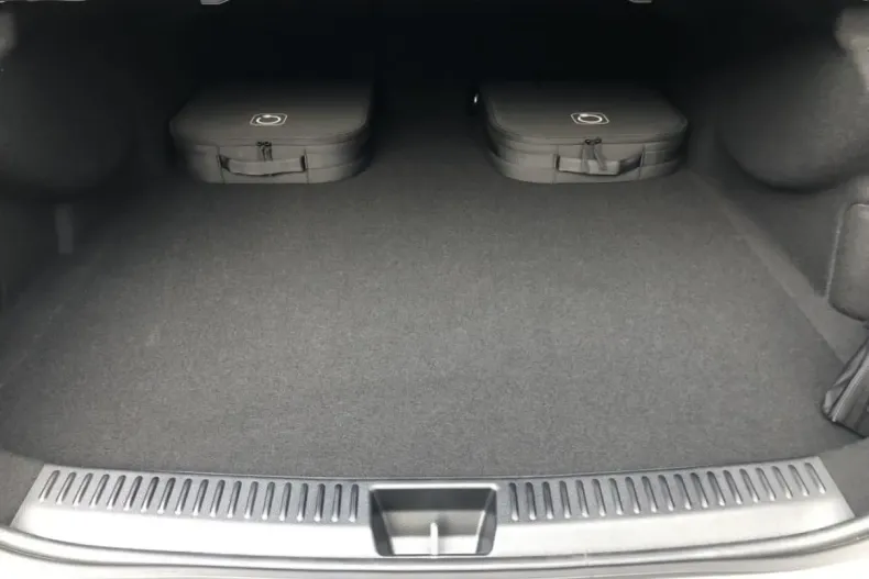 Mercedes-Benz E 53 AMG (Clasa E) din 2025 cu 5.800 km - oferta MER196591 - foto 16