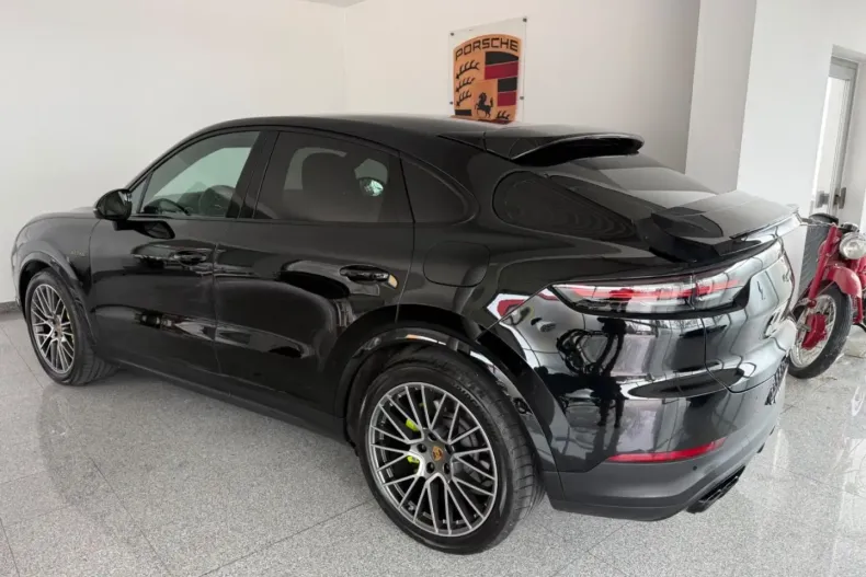 Porsche Cayenne din 2023 cu 29.780 km - oferta POR196598 - foto 8
