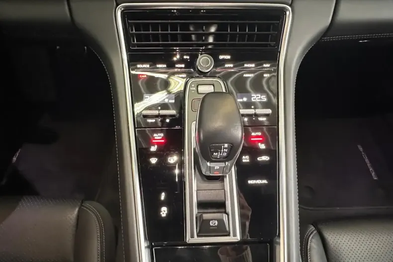 Porsche Panamera din 2021 cu 99.325 km - oferta POR196601 - foto 13