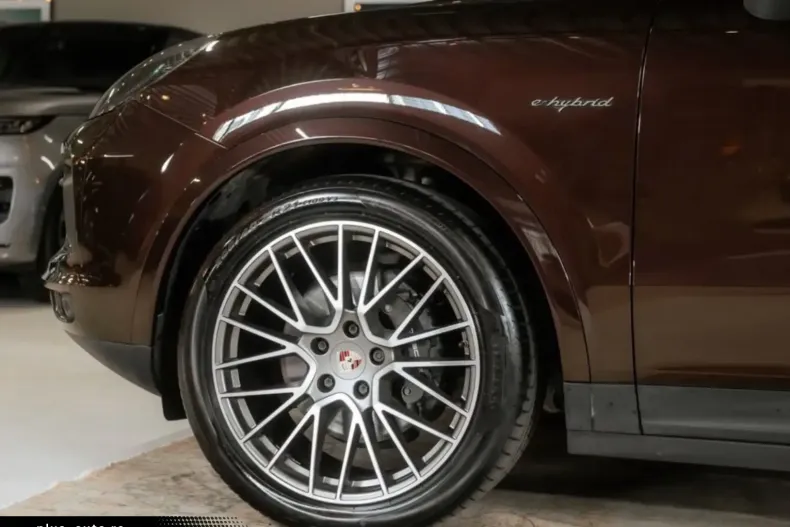 Porsche Cayenne din 2022 cu 74.222 km - oferta POR196605 - foto 6