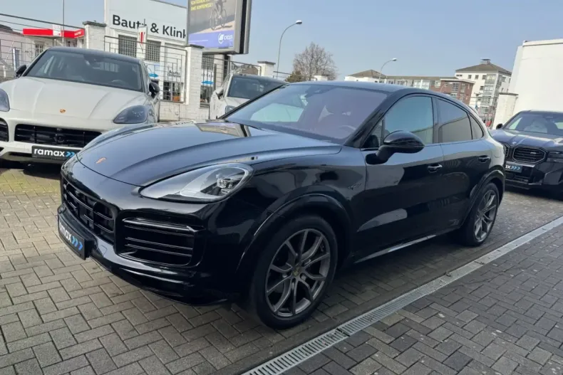 Porsche Cayenne din 2023 cu 49.000 km - oferta POR196606 - foto 1